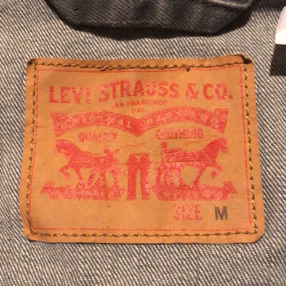Levi Gray Denim Trucker Jacket - Picture 4 of 8